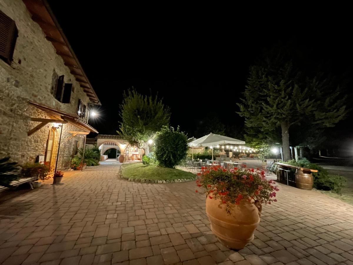 Il Colombaio Winery & Rooms Monteriggioni Luaran gambar