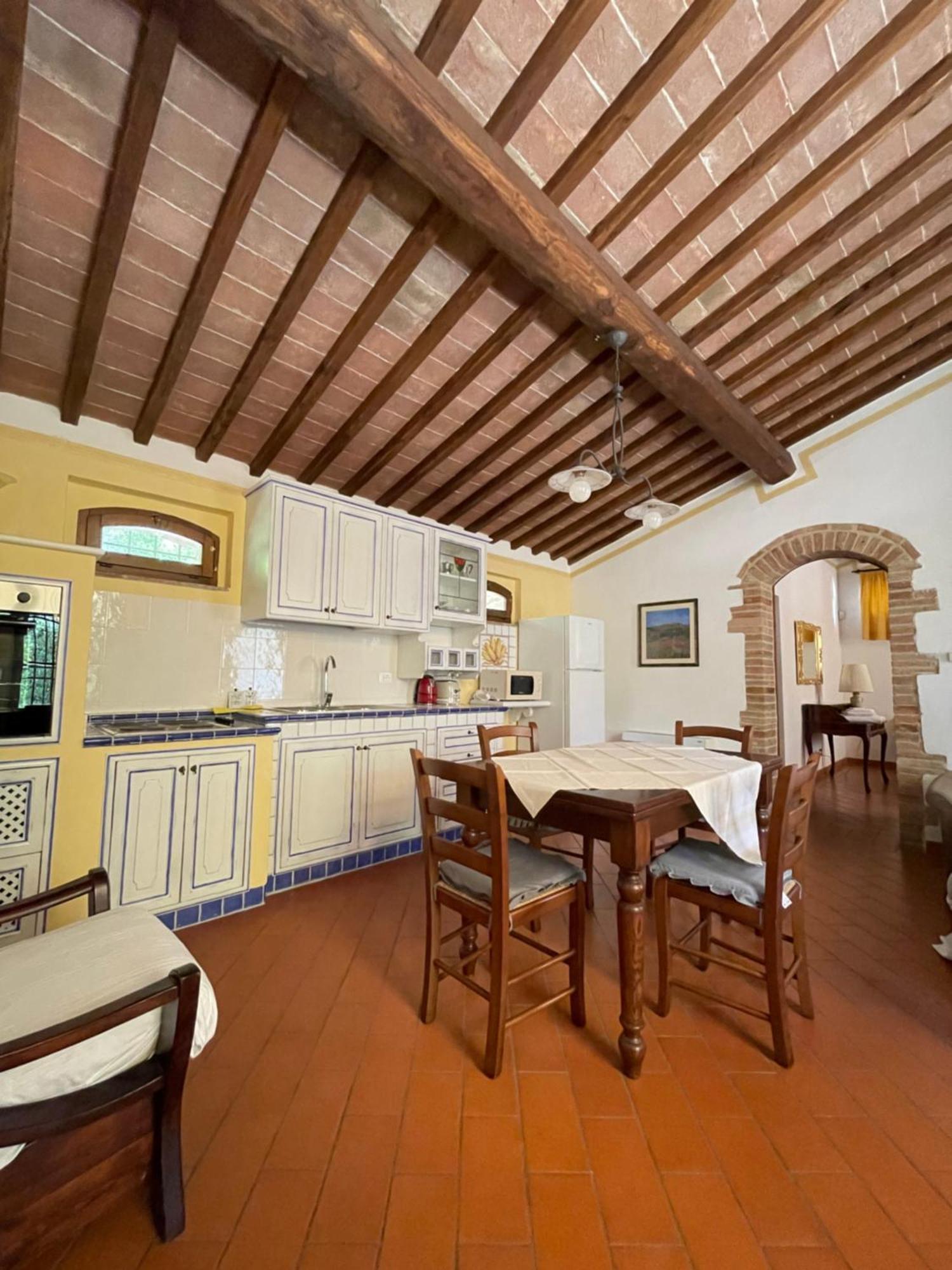 Il Colombaio Winery & Rooms Monteriggioni Luaran gambar
